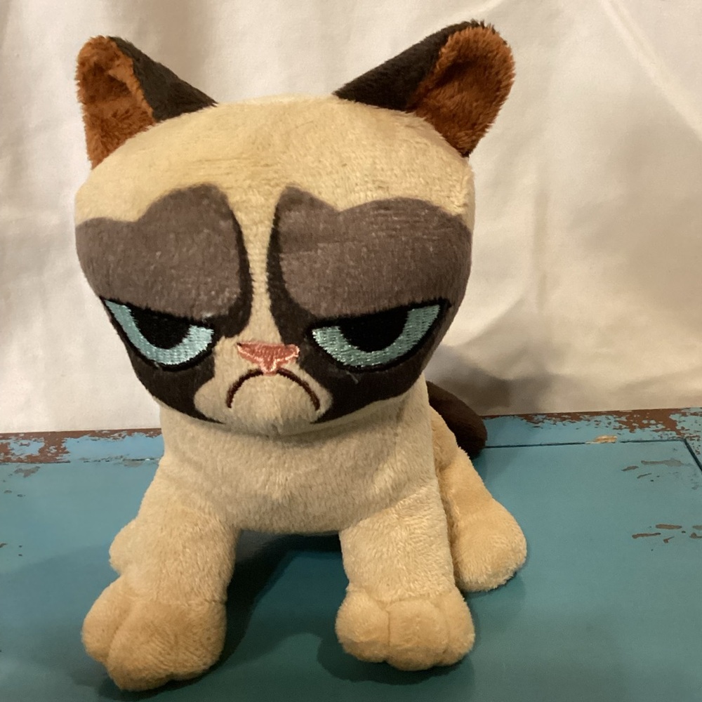 Grumpy Cat 7” Plush NoTush Tags